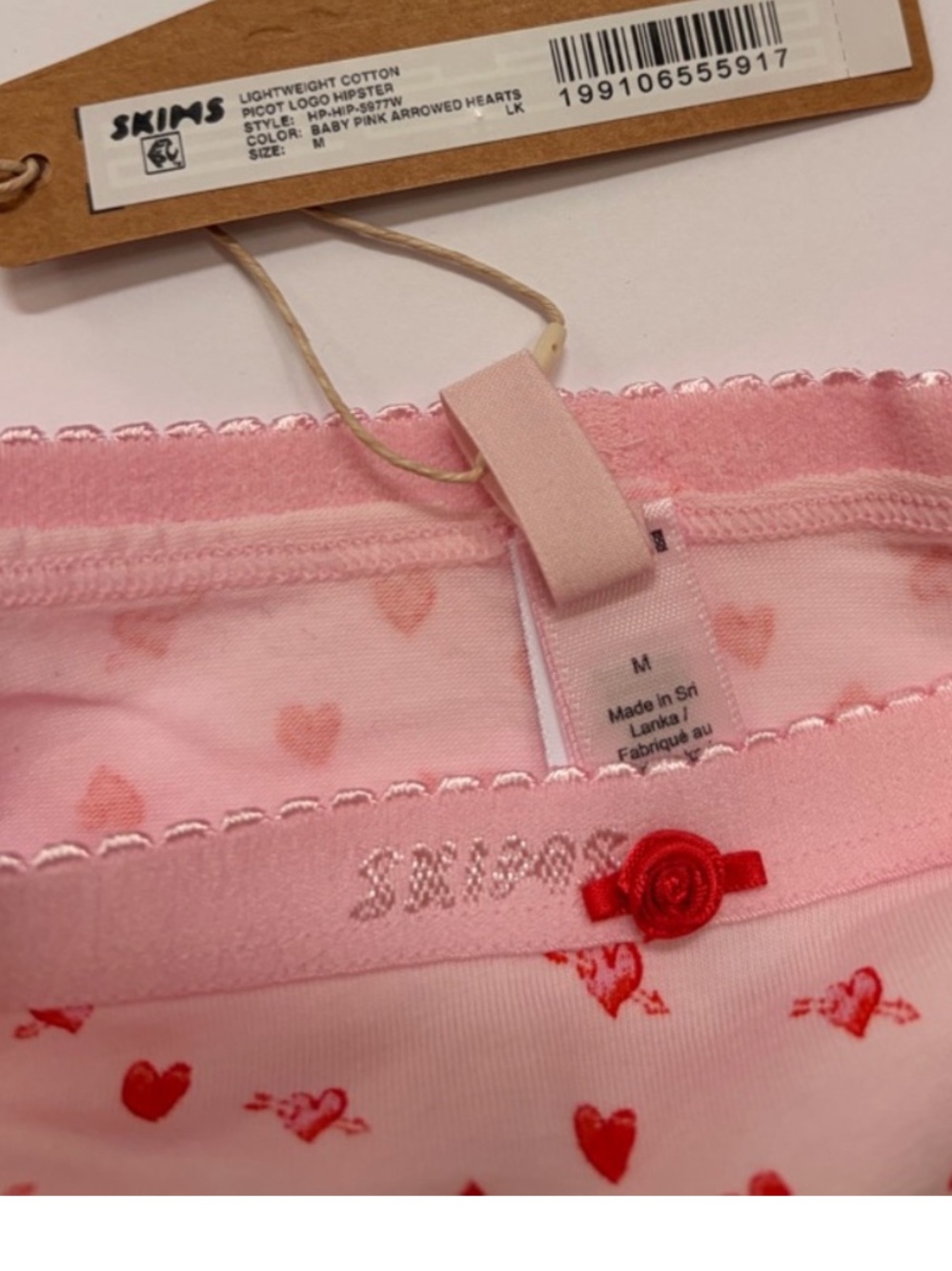 SKIMS Light Pink Briefs with Red Heart Motif - Picture 4 of 6